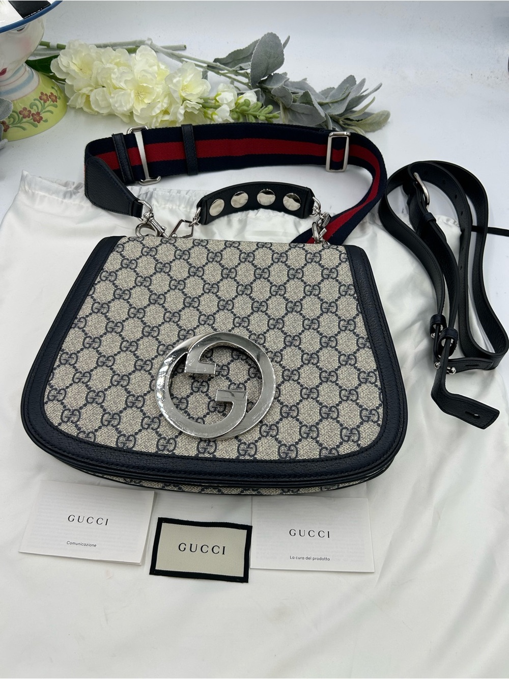 Women's Gucci Blondie iconic GG Supreme canvas shoulder Bag made in Italy - Picture 4 of 16